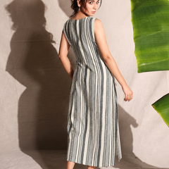 Largish Stylish women’s striped A-line Cotton Dress