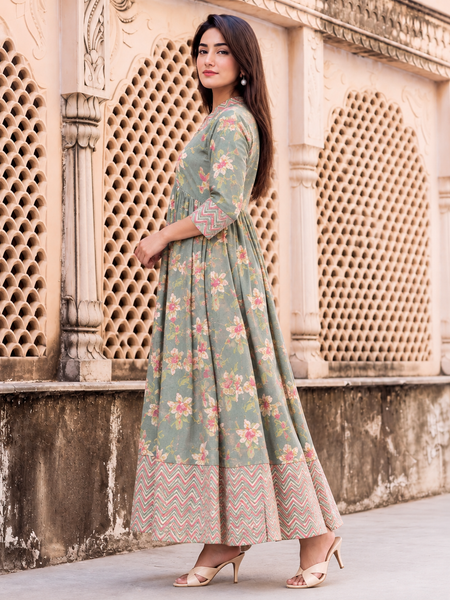 Largish Light Green Cotton Lurex Floral Print Gown