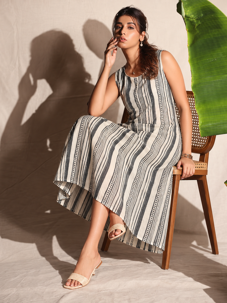 Largish Stylish women’s striped A-line Cotton dress