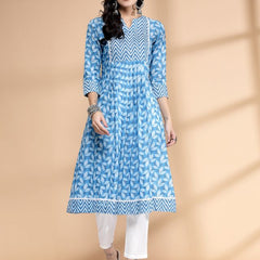 Largish Women's Firozi Cotton Printed Box pleated A-line Kurta