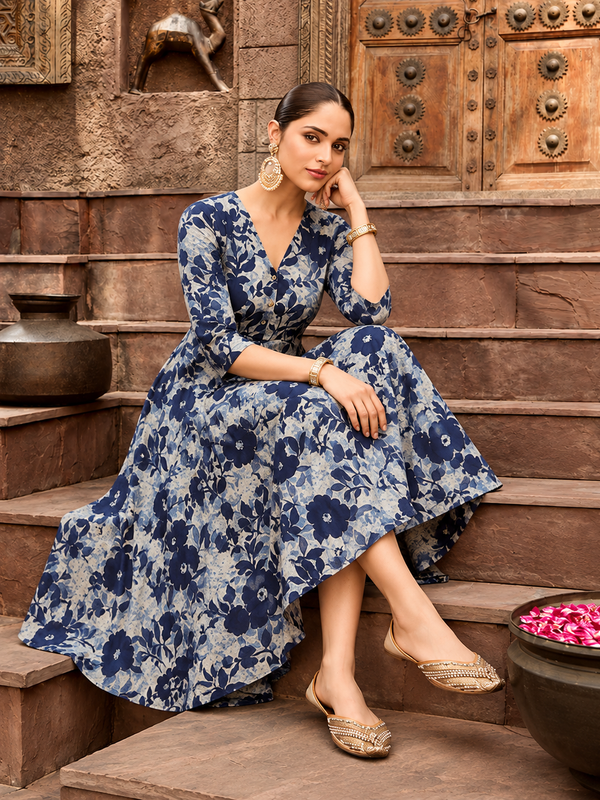 Largish Women's Blue Printed Cotton Umbrella Cut Flared Dress