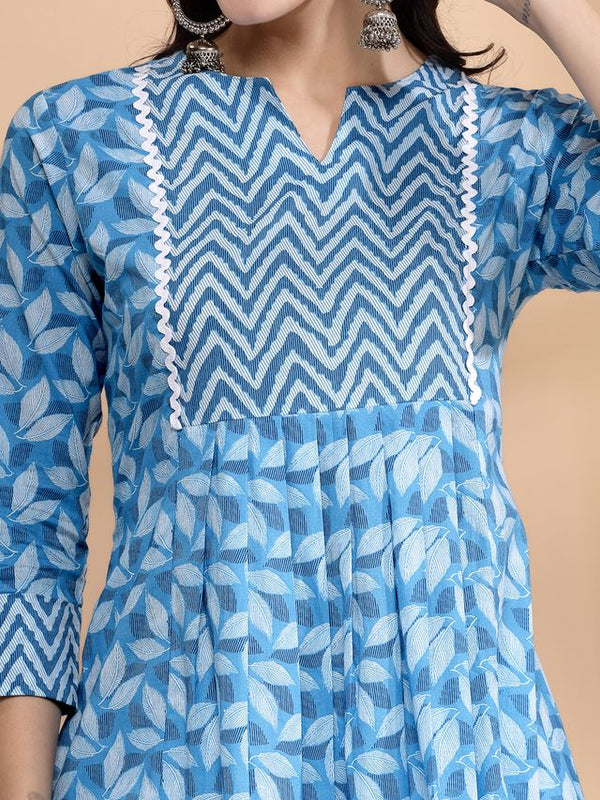 Largish Women's Firozi Cotton Printed Box pleated A-line Kurta