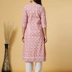 Largish Women's Peach Cotton Printed Box pleated A-line Kurta
