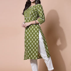 Largish Green Floral Print Straight Kurta