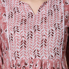 Largish Women's Peach Cotton Printed Nayra Cut Straight Kurta