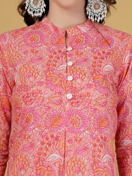 Largish Women's Peach Floral Print Cotton Kurta Pant Set