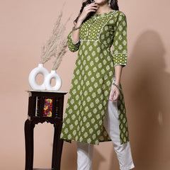 Largish Green Floral Print Straight Kurta